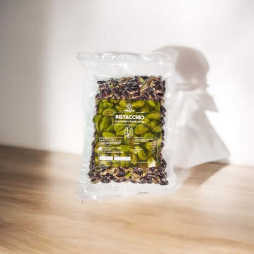Crema di pistacchio fatta in casa: liscia, intensa e senza coloranti Crema di pistacchio fatta in casa: liscia, intensa e senza coloranti