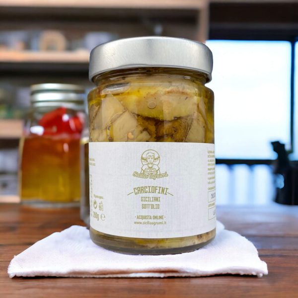 Siciliani Sizilianische Artischocken - 280g Carciofini Glas mit zarten Artischockenherzen in Olivenöl.