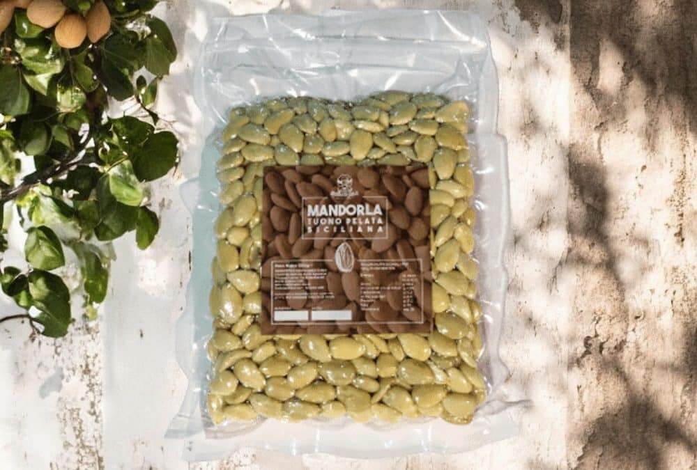Almonds with skin, blanched, toasted or ground: which to choose